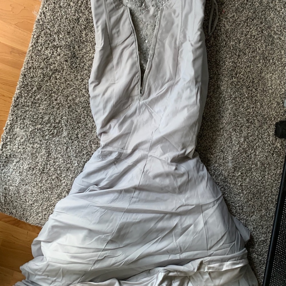 Simple elegant wedding dress❤️ - Picture 8 of 16